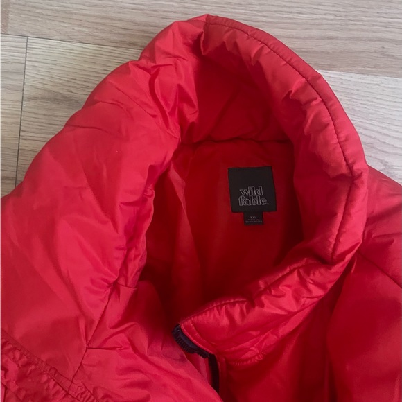 LIKE NEW puffer jacket - Picture 10 of 16